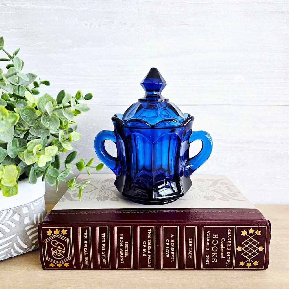 Vintage Imperial Glass Old Williamsburg Deepl Blue Ultra Cobalt Blue Sugar Bowl